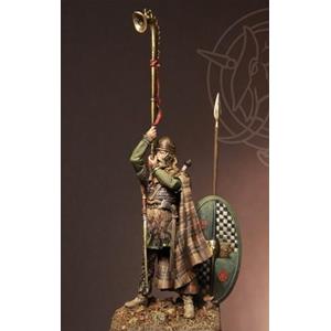 ROMEO MODELS: 54 mm. ; Gallic Warrior with Varnyx - I Century B.C.